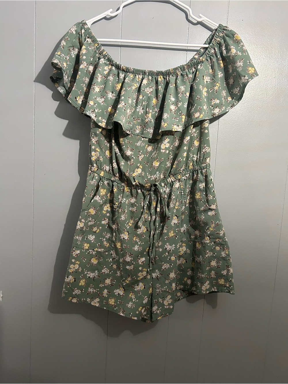 Rue21 Green Floral Off-Shoulder Romper